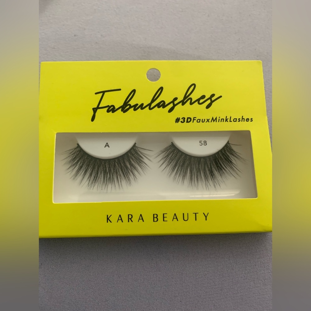 Kara Beauty Fabulashes
#3DFauxMinkLashes